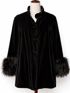 Vintage velvet, fur cuff 3 button flare jacket, evening coat.  Fully lined XXL